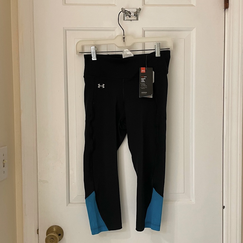 UnderArmor Women’s Calf Leggings